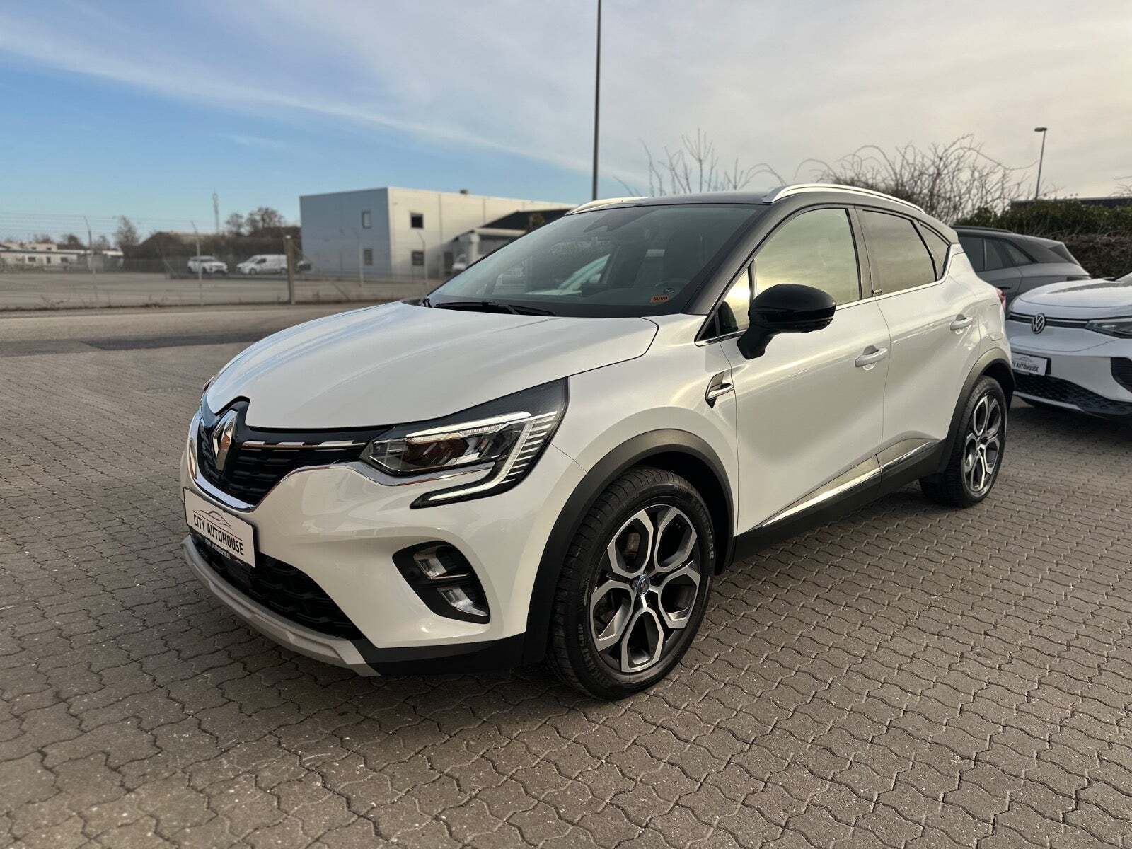 Renault Captur 1,6 E-Tech Intens