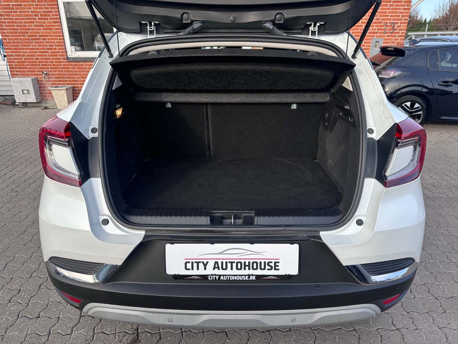 Renault Captur 1,6 E-Tech Intens