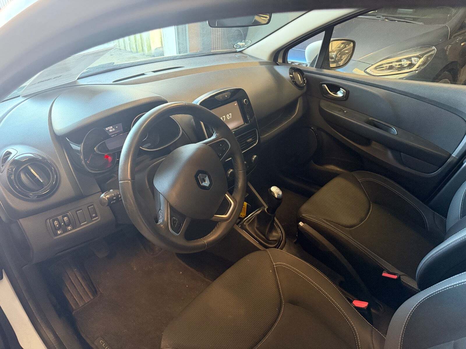 Renault Clio IV 1,5 dCi 75 Expression Sport Tourer