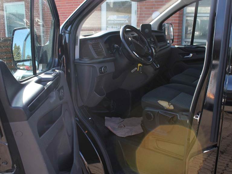 Ford Transit Custom 300 L2 2,0 TDCi 130 Trend aut.