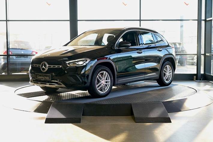 Sort Mercedes GLA250 e fra 2023