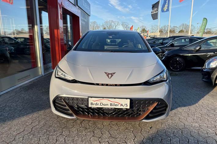 Grå Cupra Born fra 2025
