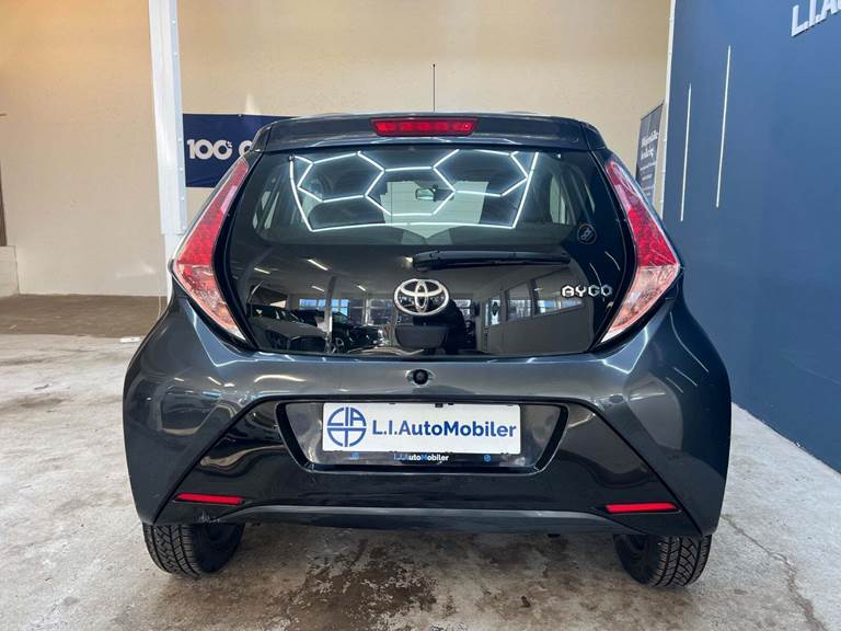 Toyota Aygo 1,0 VVT-i x-play x-shift