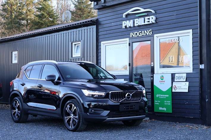 Sort Volvo XC40 fra 2021