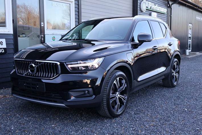 Sort Volvo XC40 fra 2021