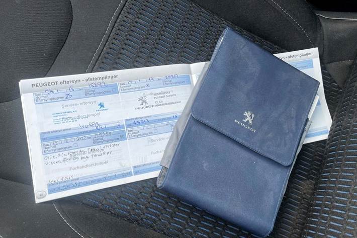 undefined Peugeot 208 fra 2015