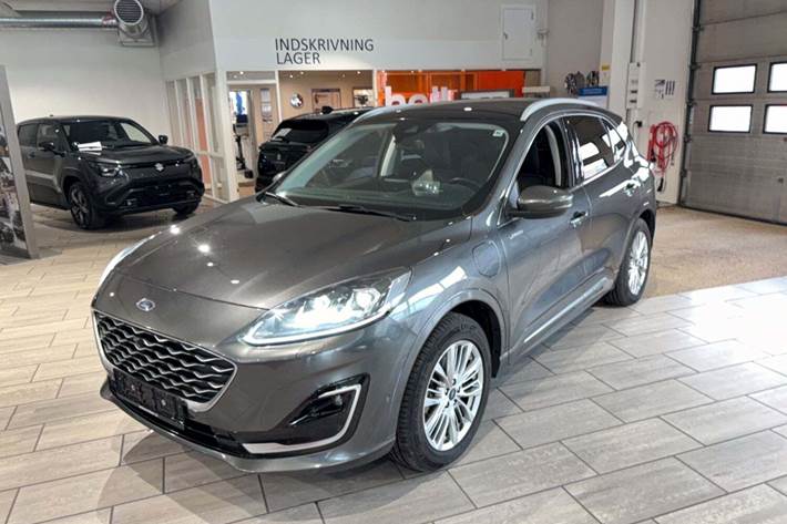 Grå Ford Kuga fra 2021