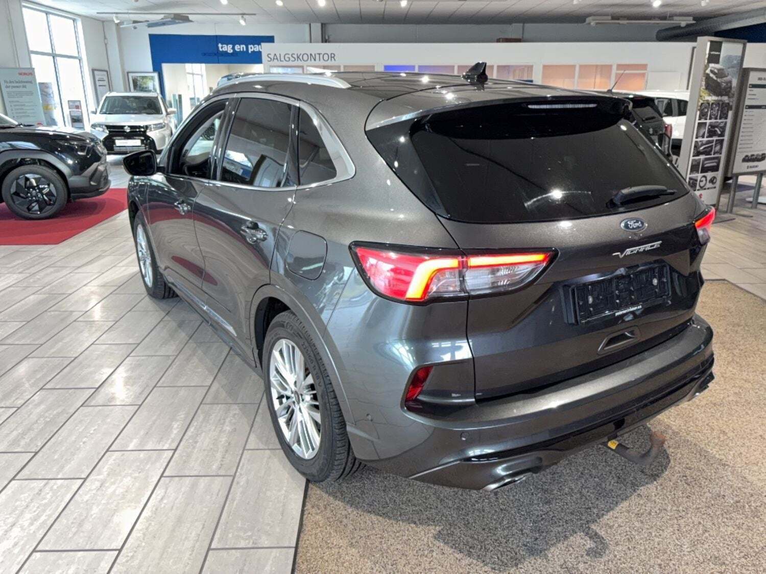 Ford Kuga 2,5 PHEV Vignale CVT