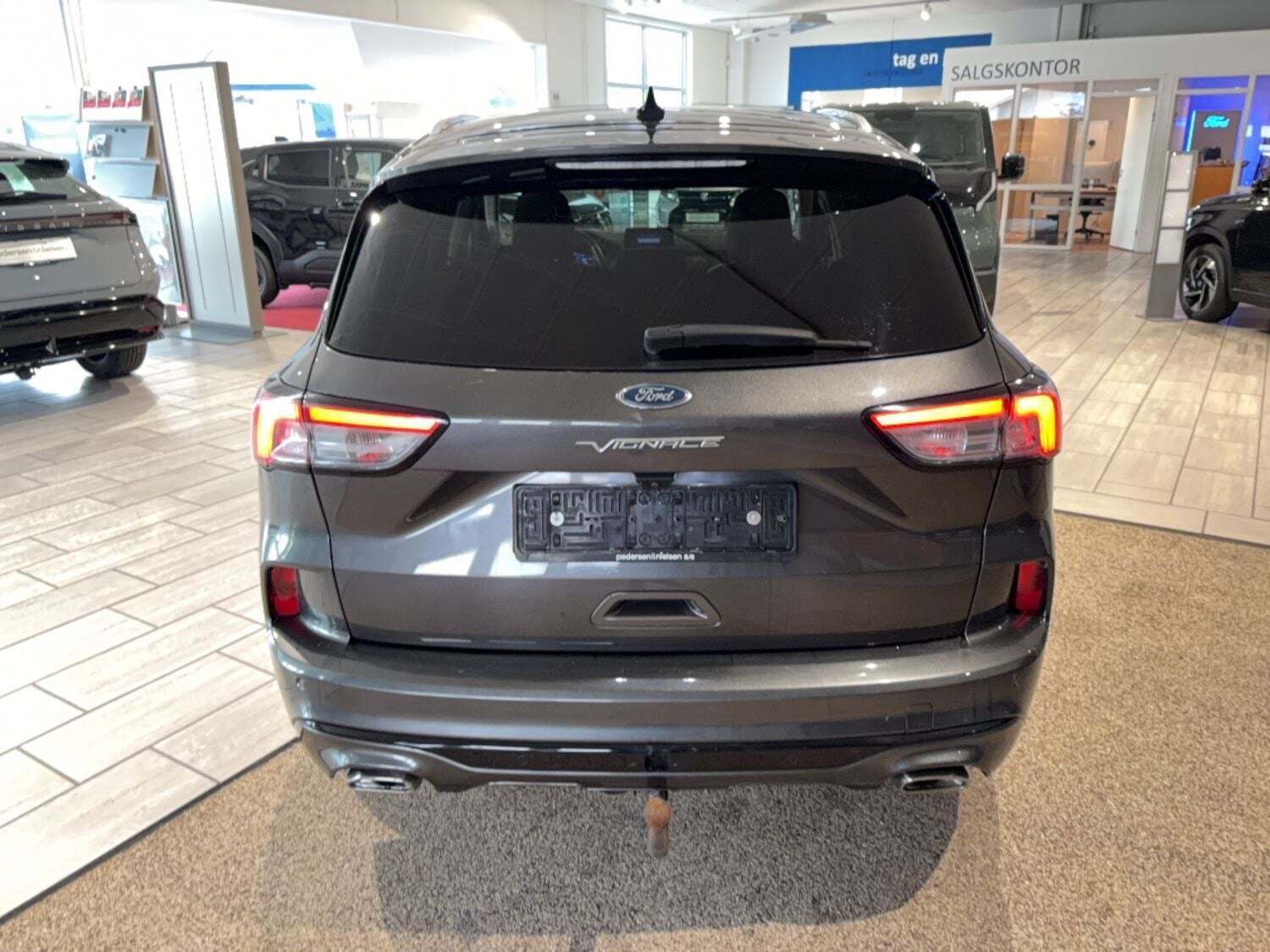 Ford Kuga 2,5 PHEV Vignale CVT