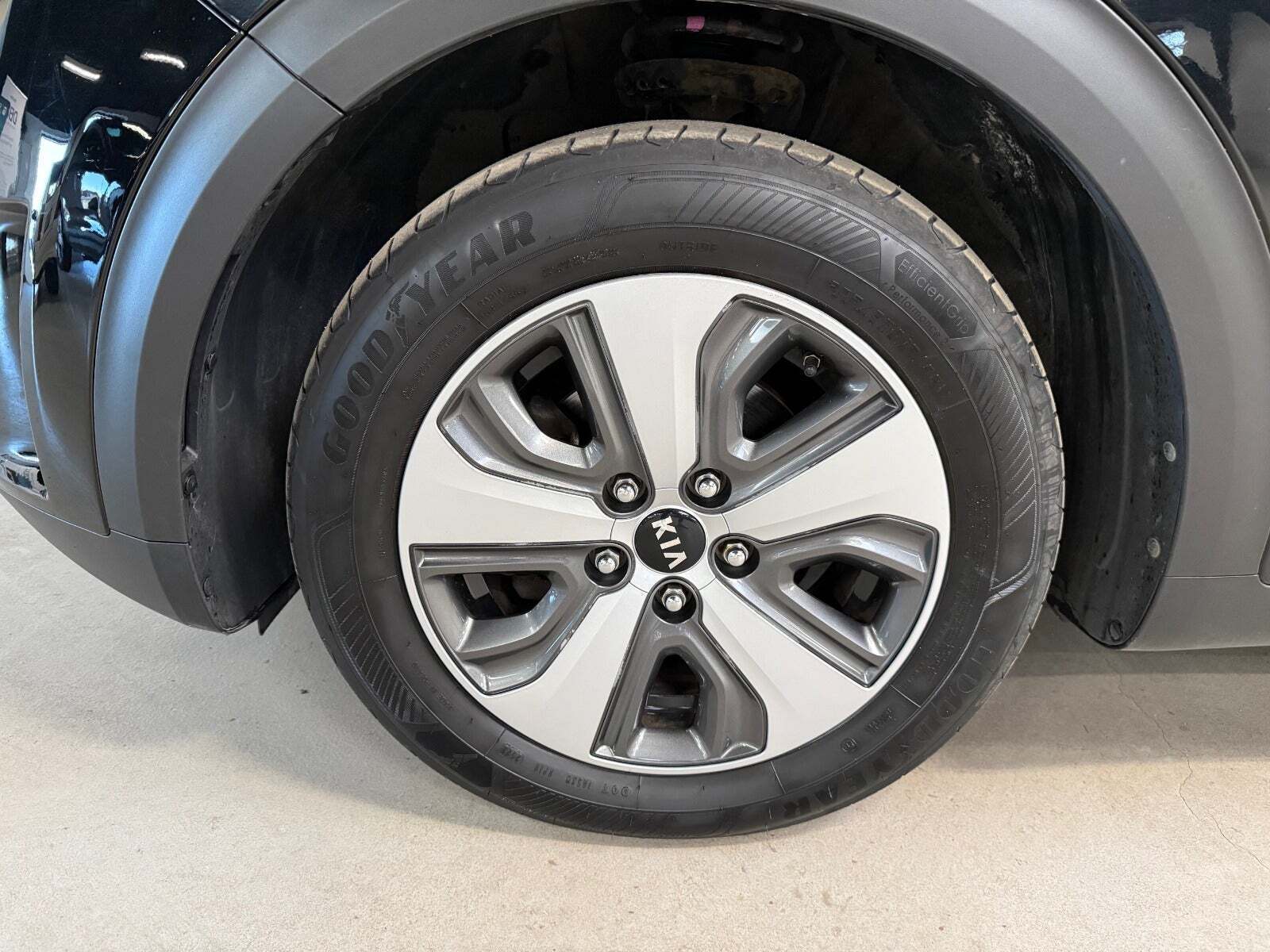 Sort Kia Niro fra 2019