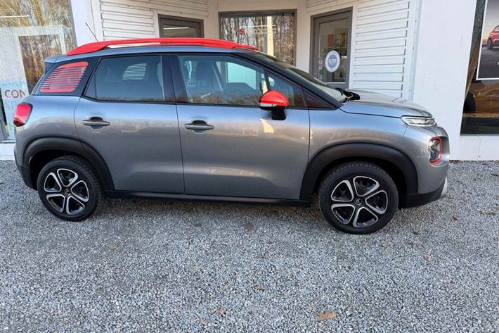 Grå Citroën C3 Aircross fra 2018