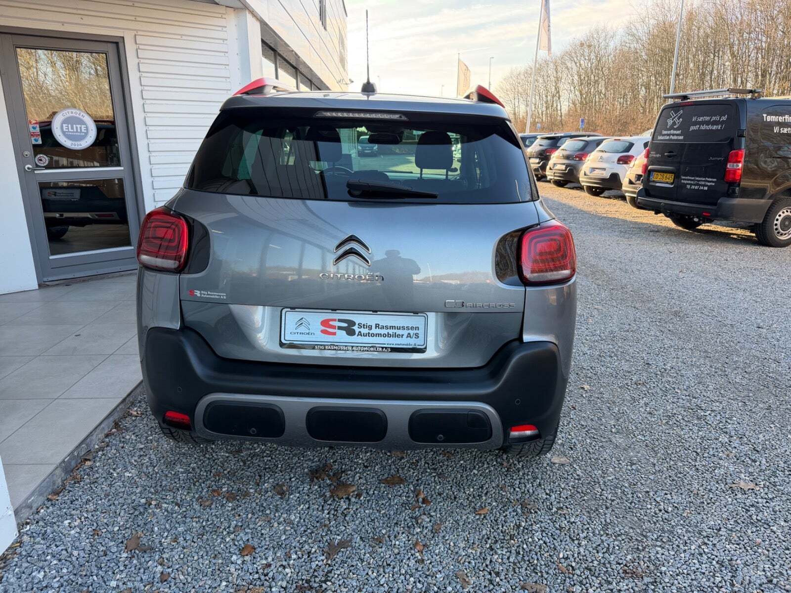 Grå Citroën C3 Aircross fra 2018