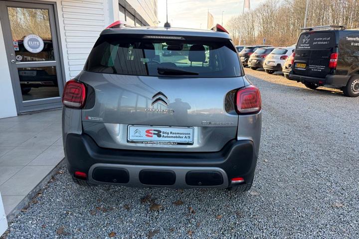 Grå Citroën C3 Aircross fra 2018