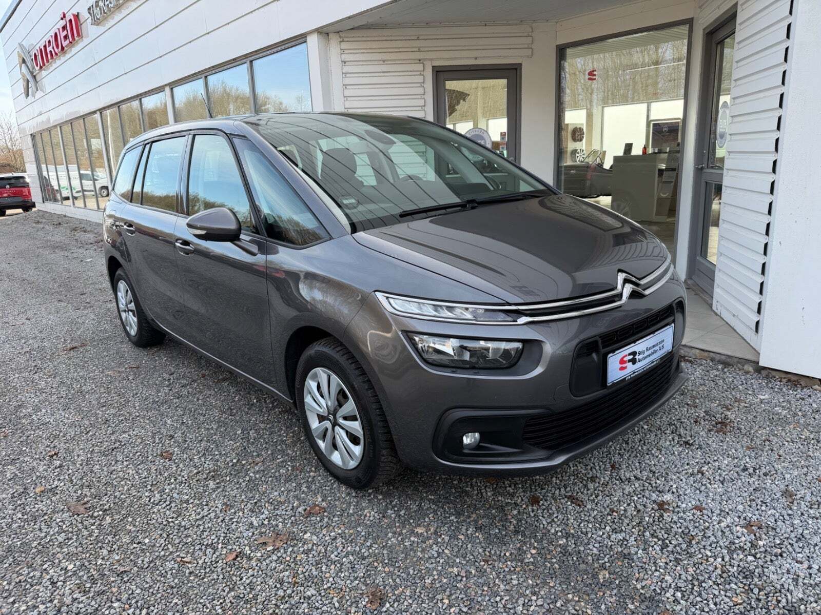 Grå Citroën Grand C4 Picasso fra 2017