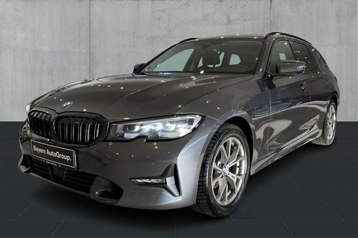 Grå BMW 320d fra 2020