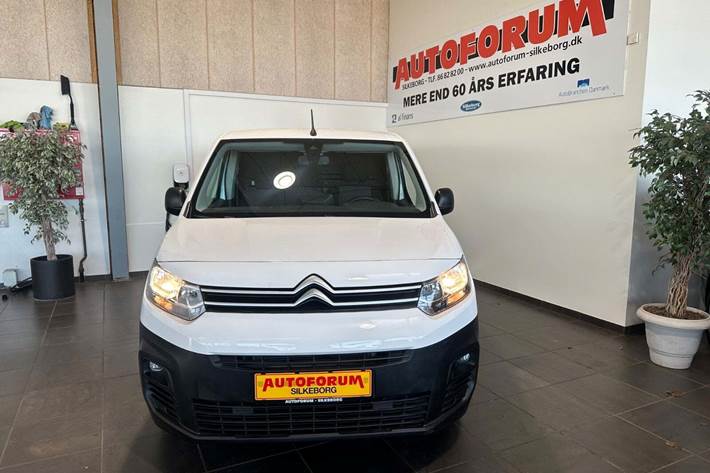 Hvid Citroën Berlingo fra 2020