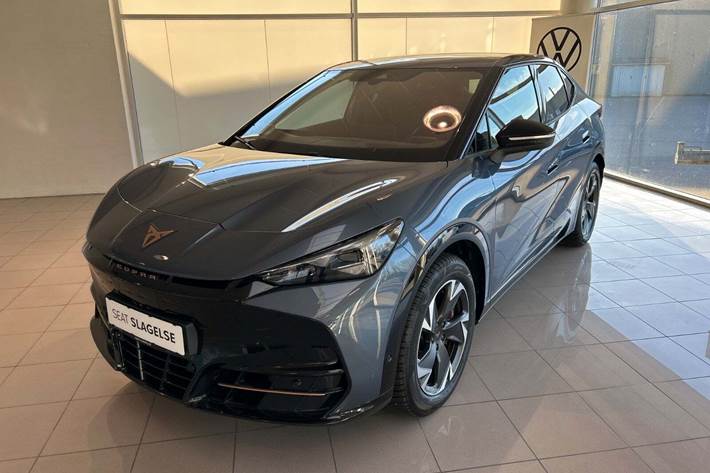 Blå Cupra Tavascan fra 2024
