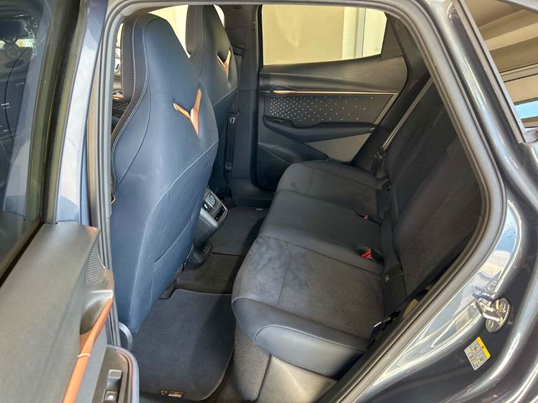 Cupra Tavascan 77 Adrenaline