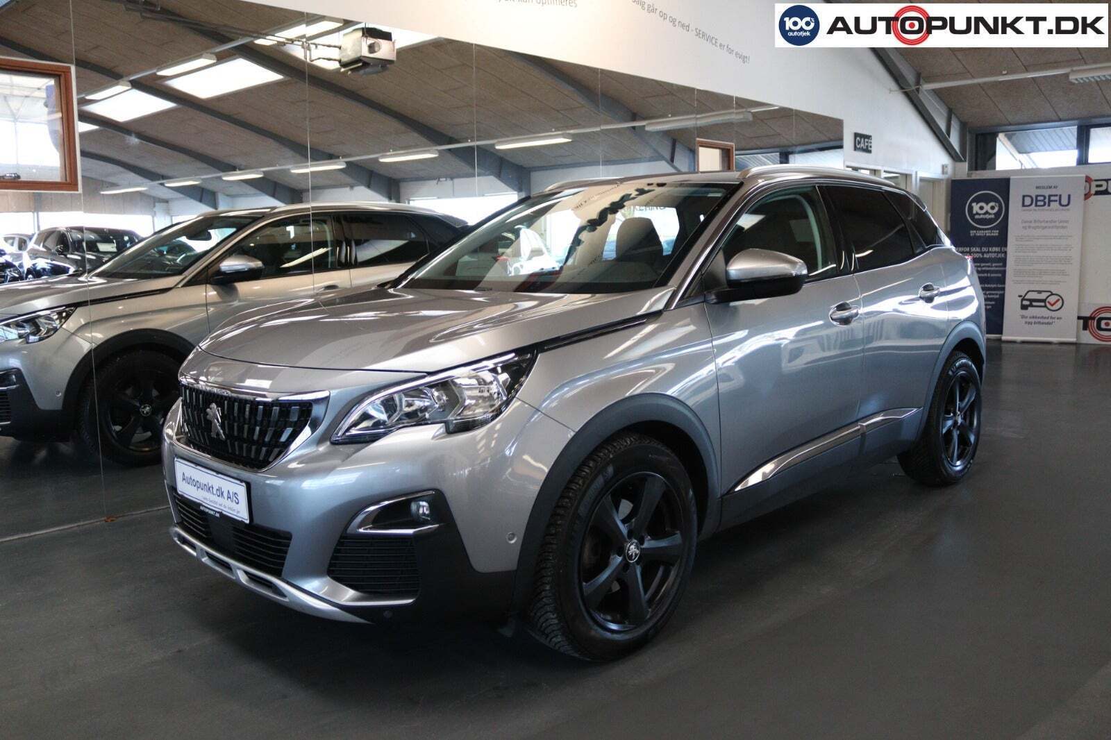 Grå Peugeot 3008 fra 2018