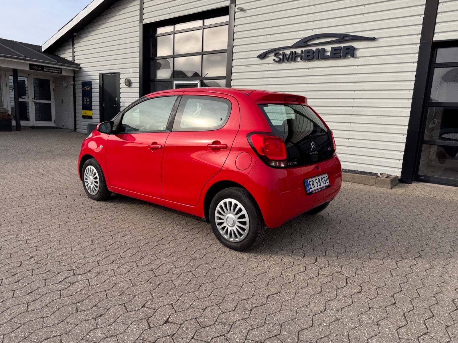 Rød Citroën C1 fra 2015