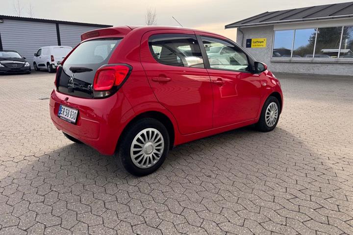Rød Citroën C1 fra 2015