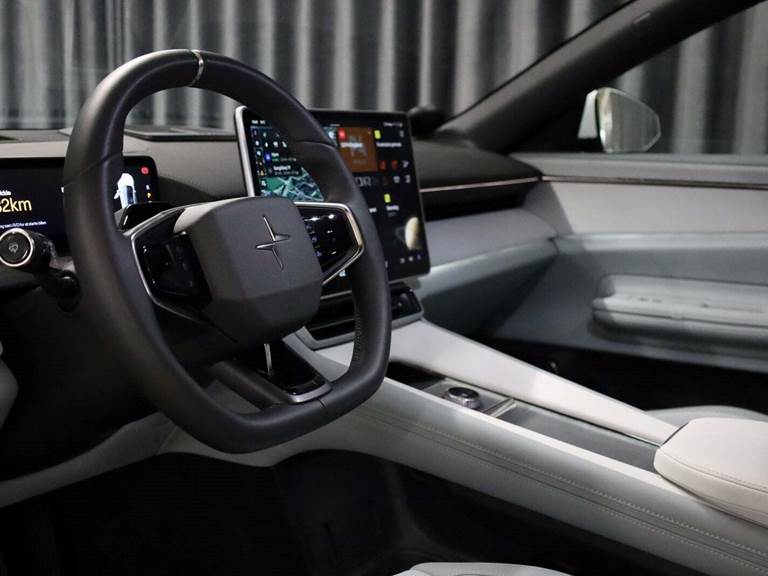 Polestar 4 Long Range AWD