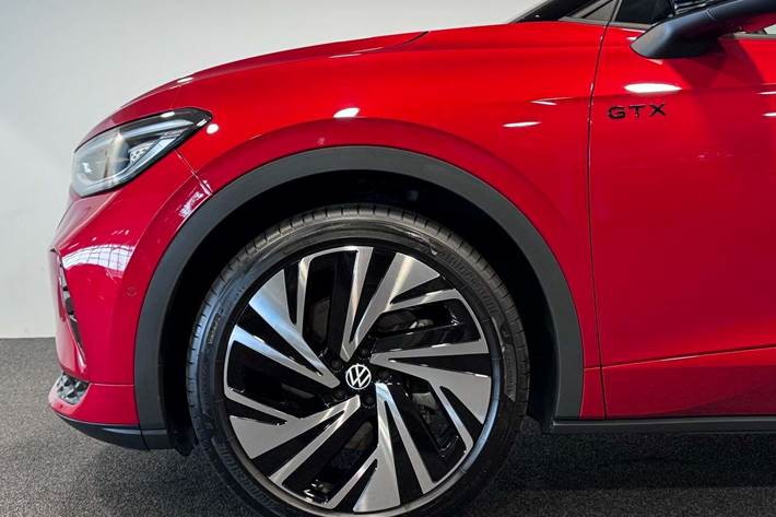 Rød VW ID.4 fra 2025