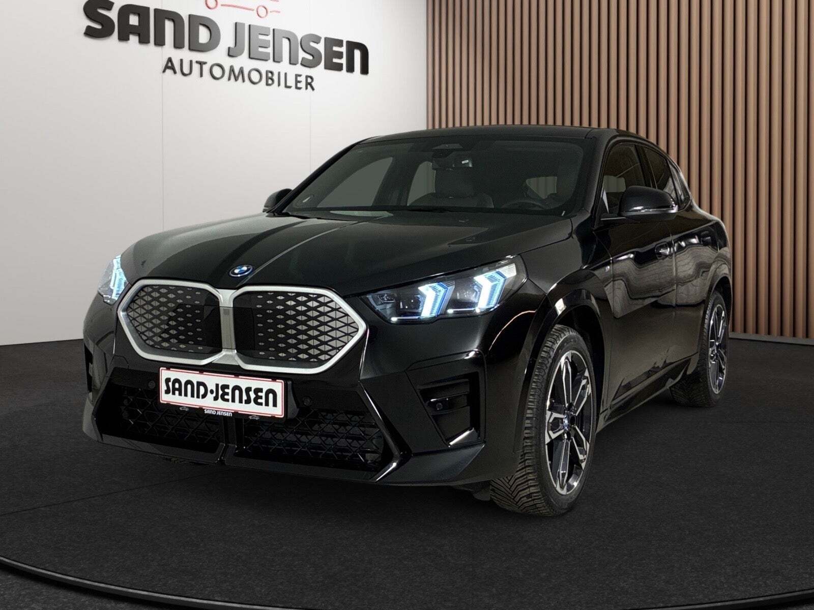 BMW iX2 eDrive20 M-Sport Premium