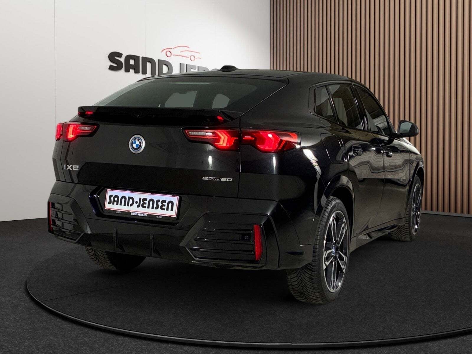 BMW iX2 eDrive20 M-Sport Premium