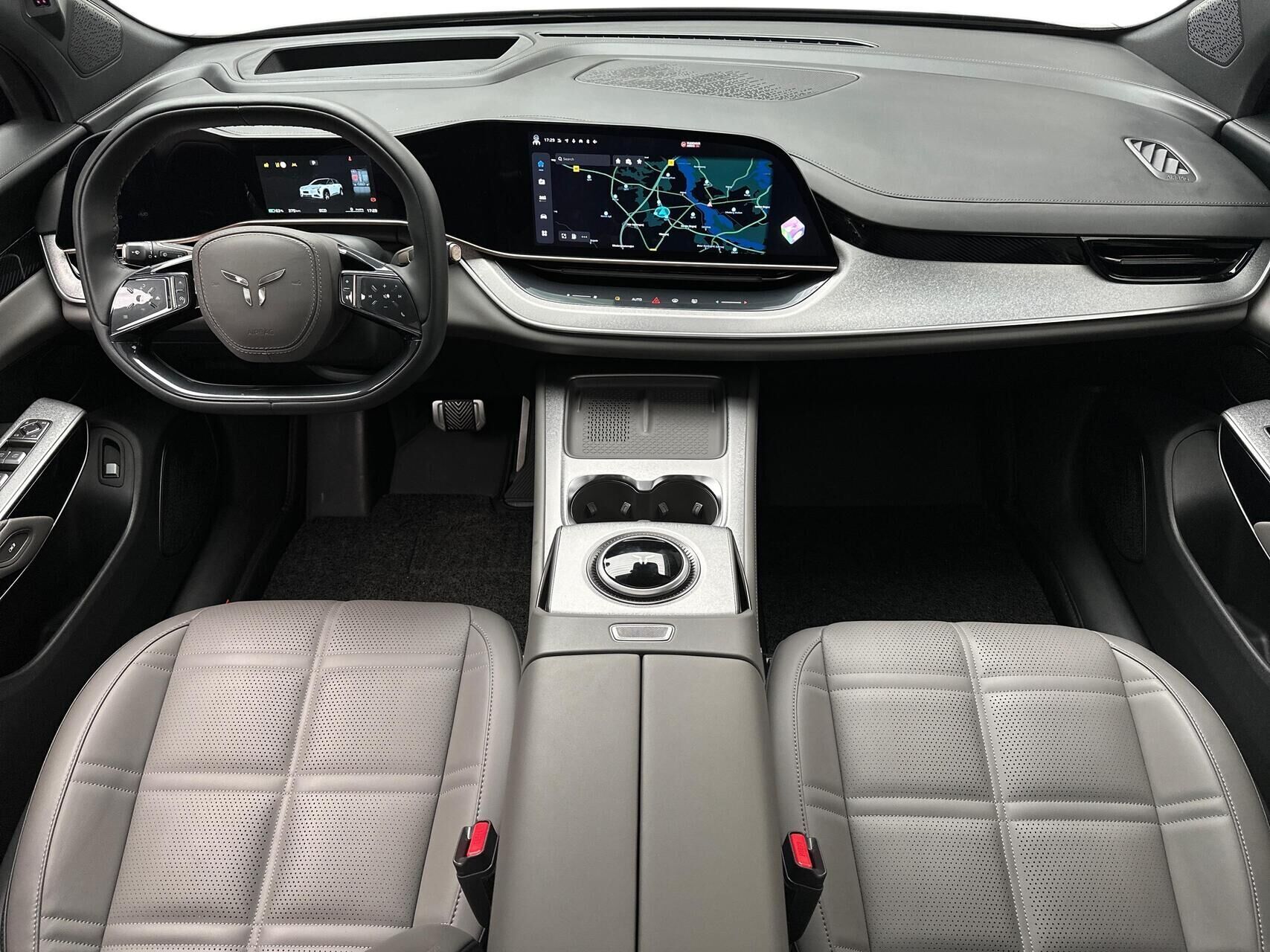 Hongqi EHS7 EL Exclusive 339HK 5d Aut.