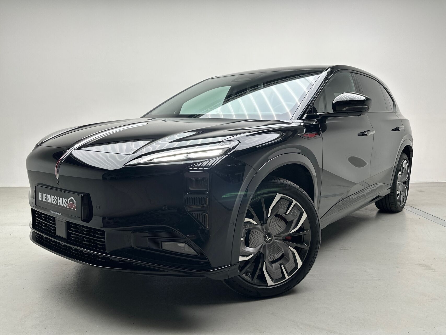 Sort Hongqi EHS7 fra 2025