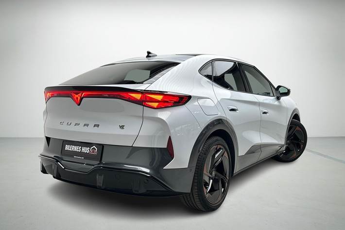 Hvid Cupra Tavascan fra 2025