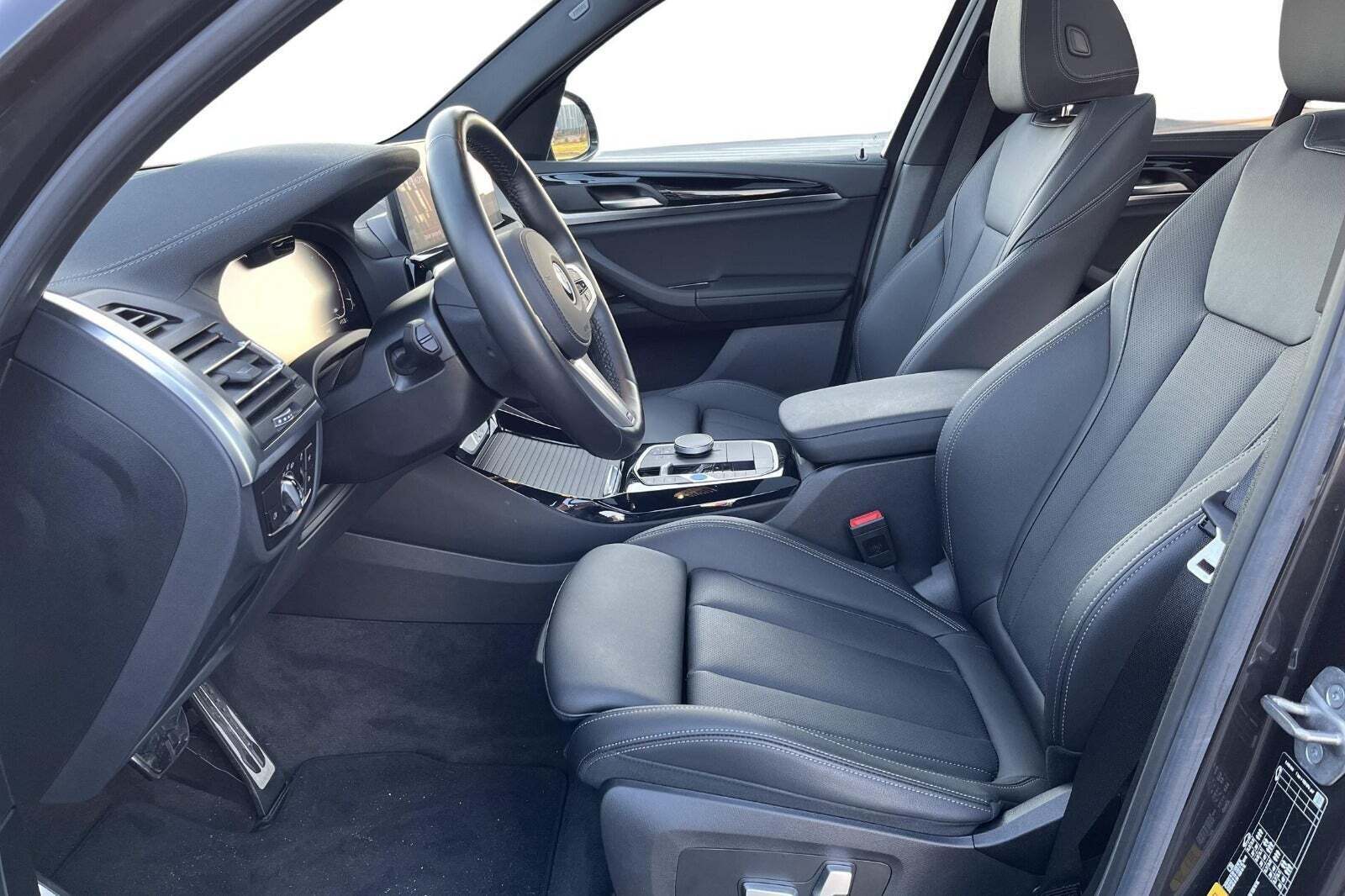 BMW iX3 Charged M-Sport