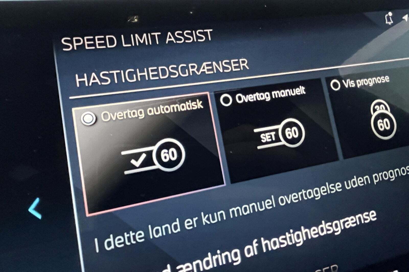 Grå BMW iX1 fra 2023