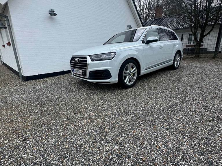 Audi Q7 3,0 TDi 272 S-line quattro Tiptr. 7prs