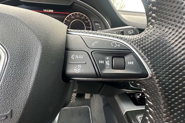 Hvid Audi Q7 fra 2015