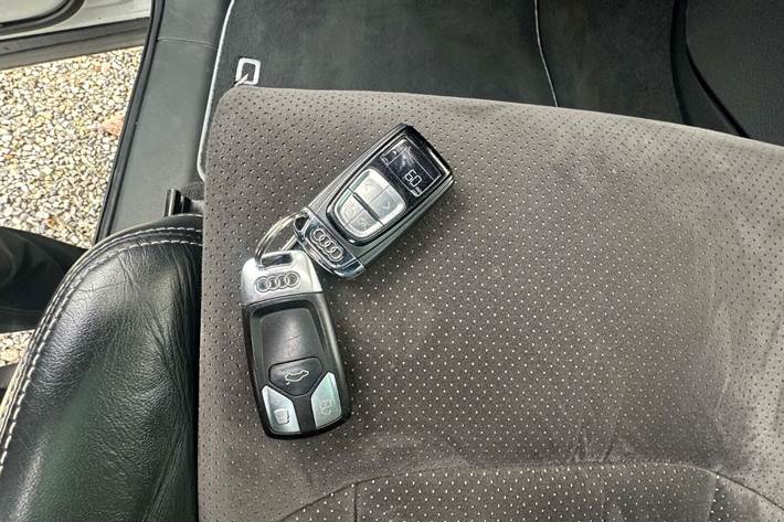 Hvid Audi Q7 fra 2015