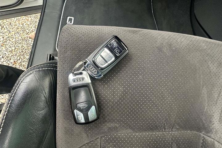 Hvid Audi Q7 fra 2015