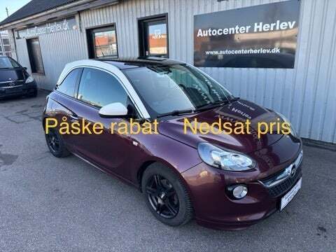 Rød Opel Adam fra 2013