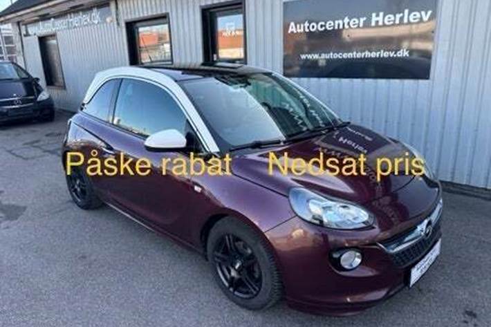 Rød Opel Adam fra 2013