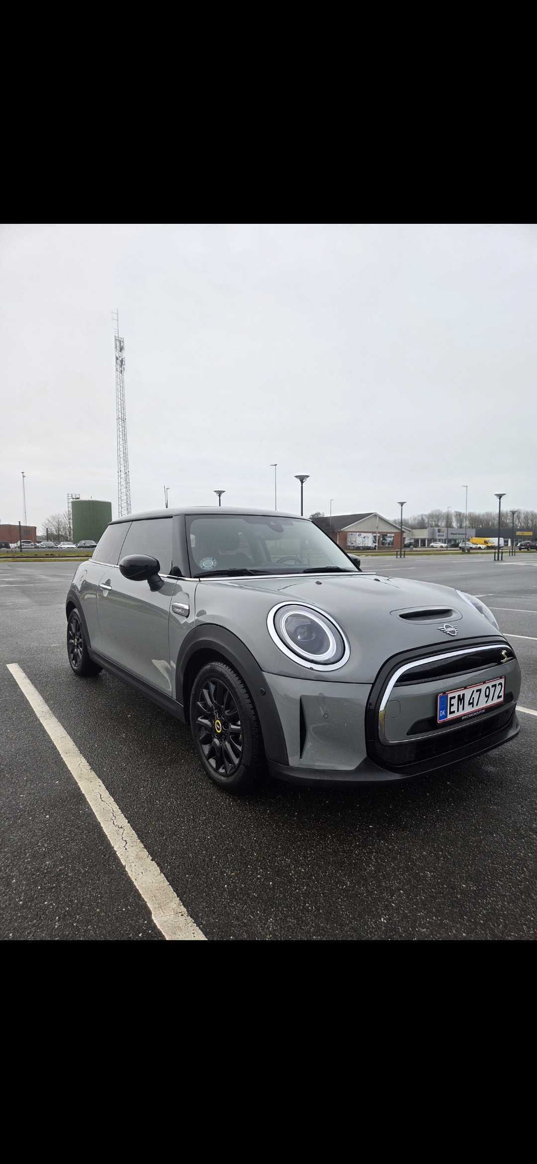 Grå Mini Cooper SE fra 2022