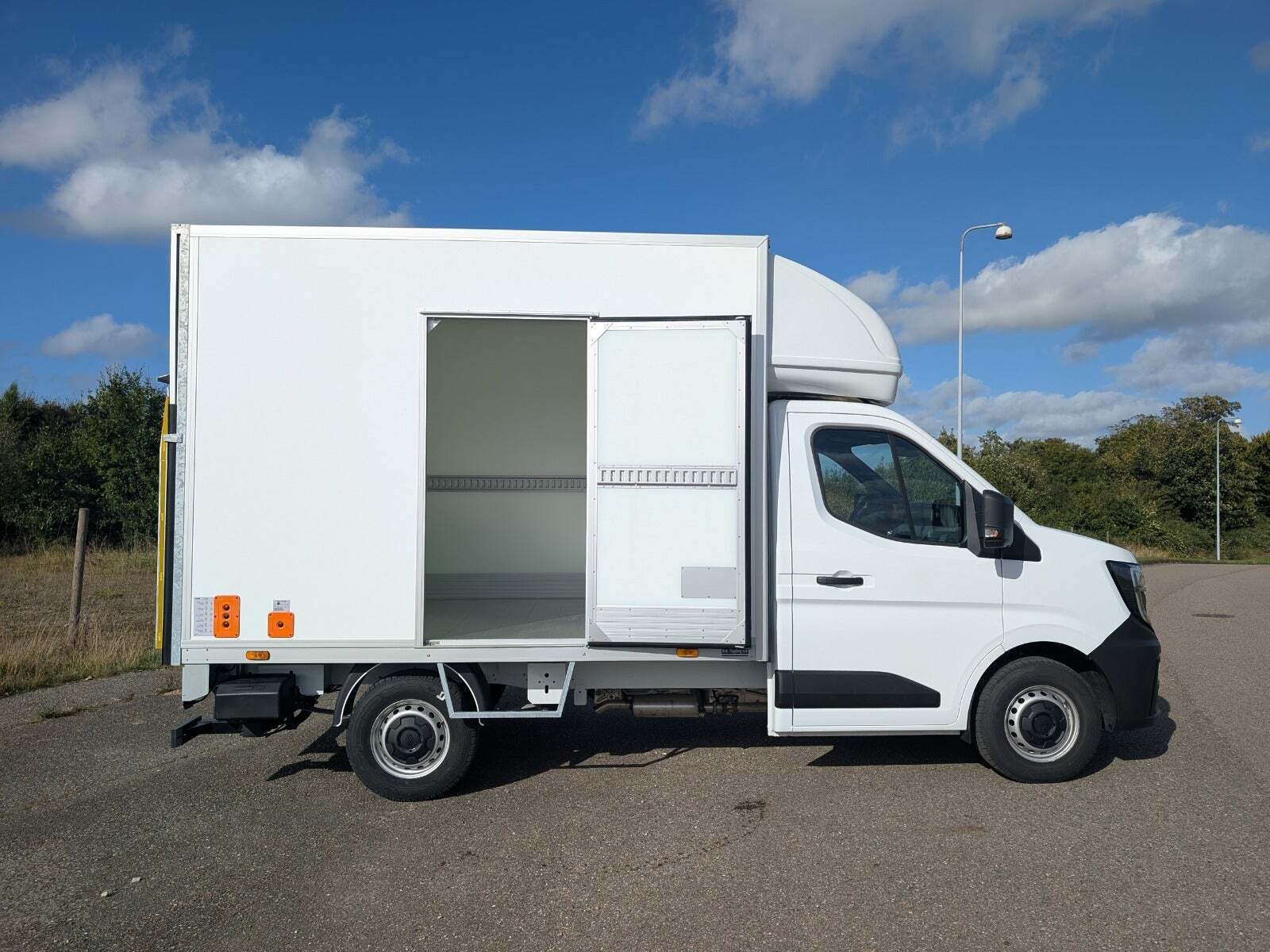 Hvid Renault Master V T35 fra 2025