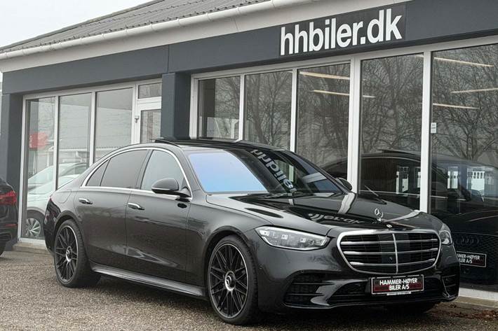 Sort Mercedes S580 e fra 2022