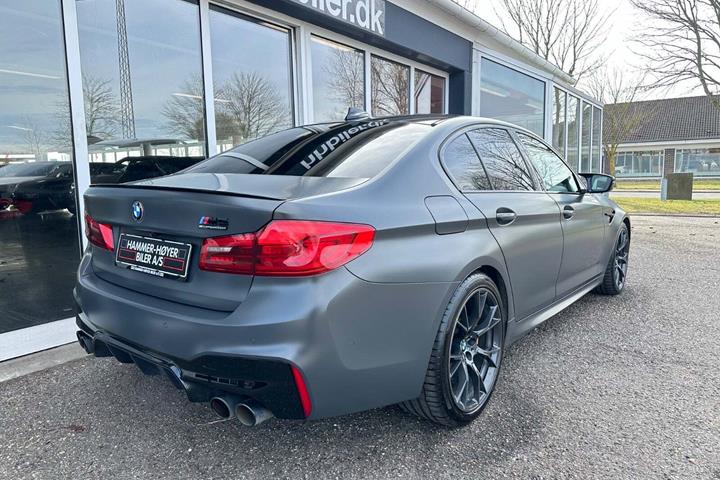 Sort BMW M5 fra 2020
