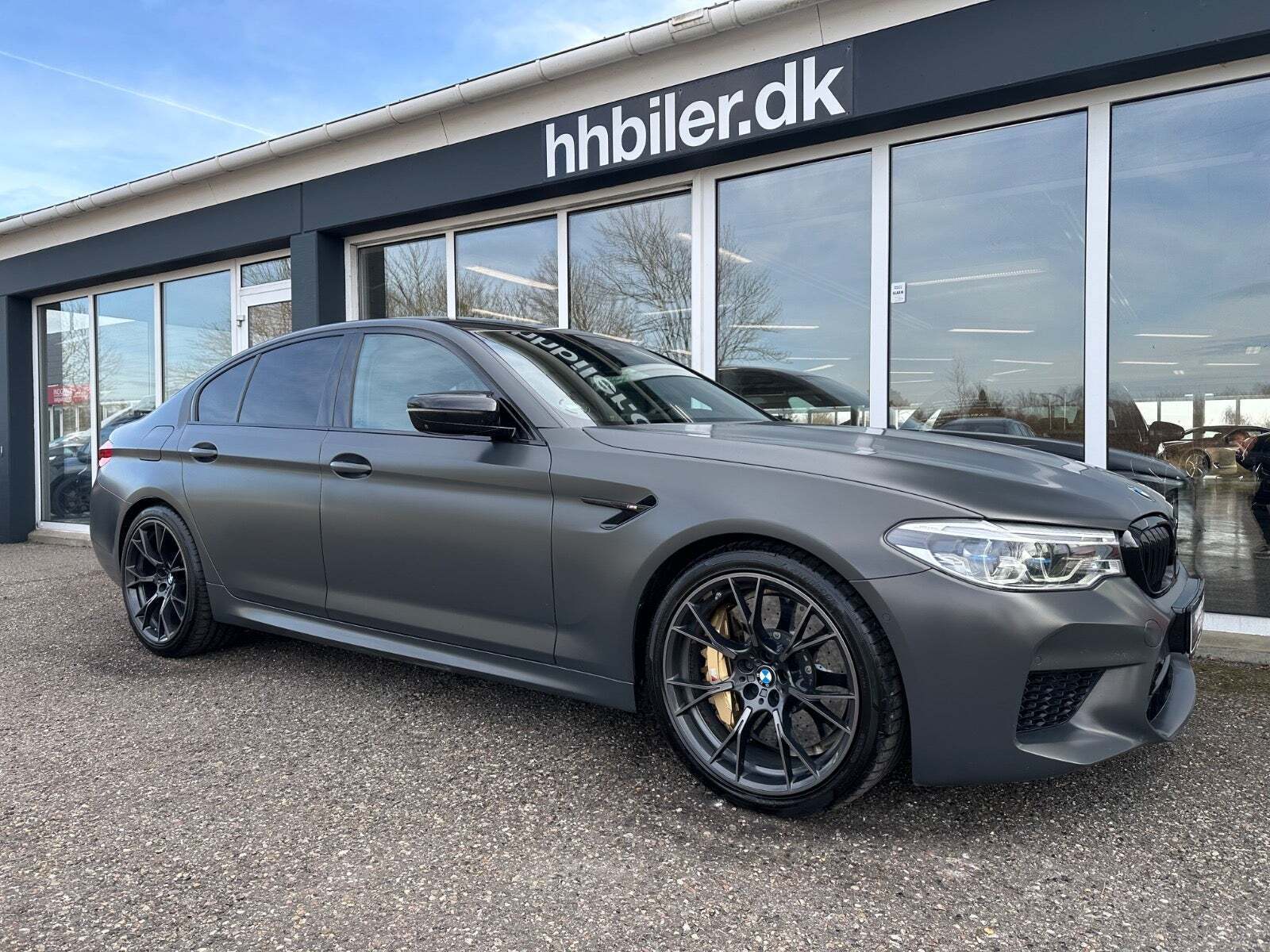 Sort BMW M5 fra 2020