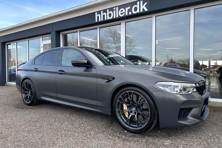 Sort BMW M5 fra 2020