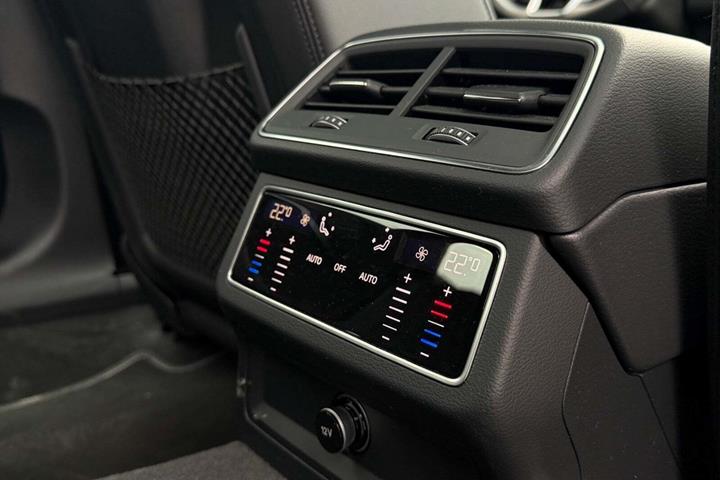 Hvid Audi A6 fra 2022