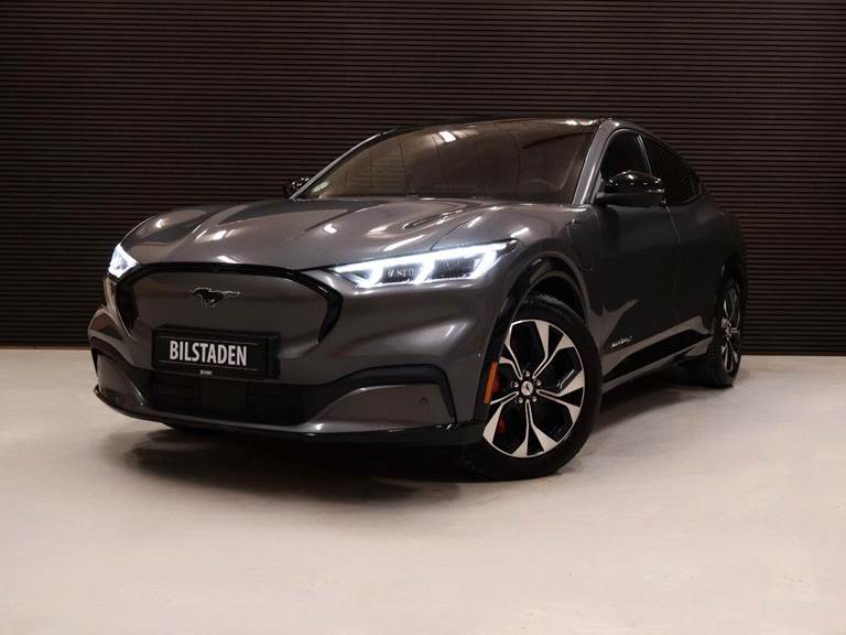 Ford Mustang Mach-E 88 Extended Range AWD