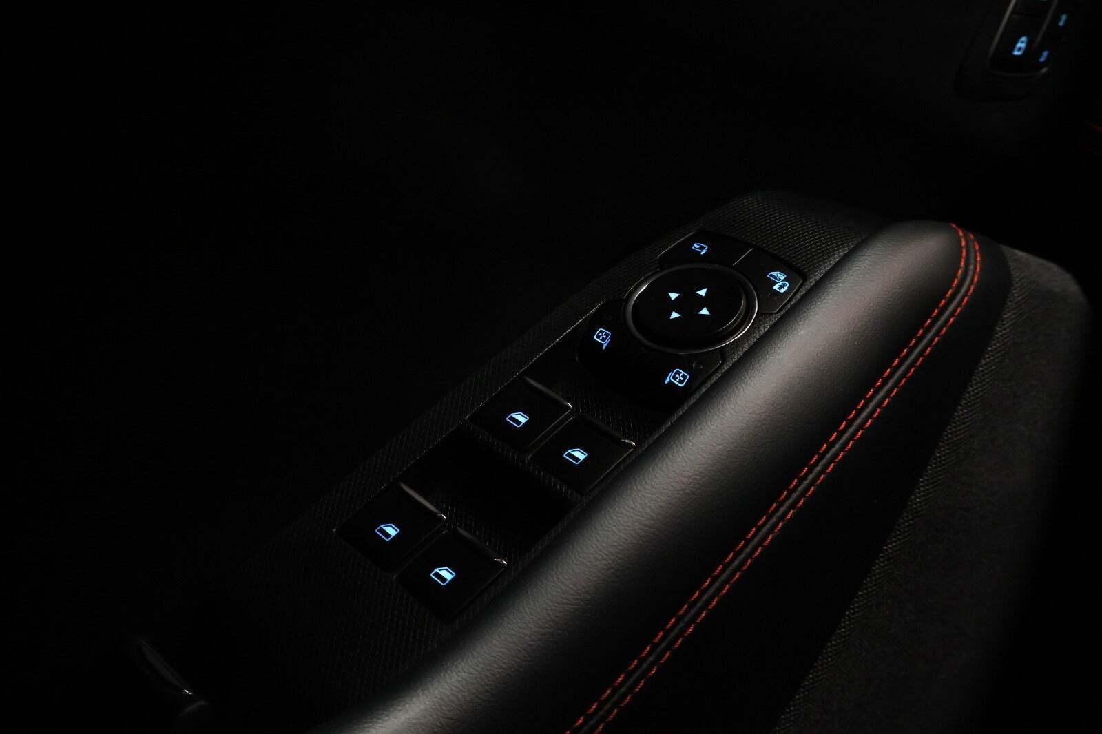 Grå Ford Mustang Mach-E fra 2021