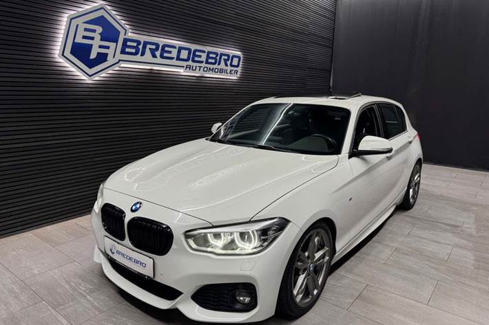 Hvid BMW 120d fra 2018 set udefra